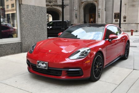 2018 Porsche Panamera 